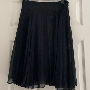 Black pleated skirt